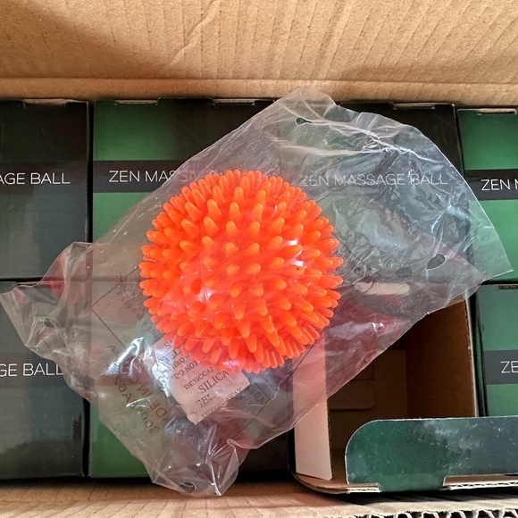 Massage Ball | Therapeutic • Healthy Feet - Picture 3 of 8